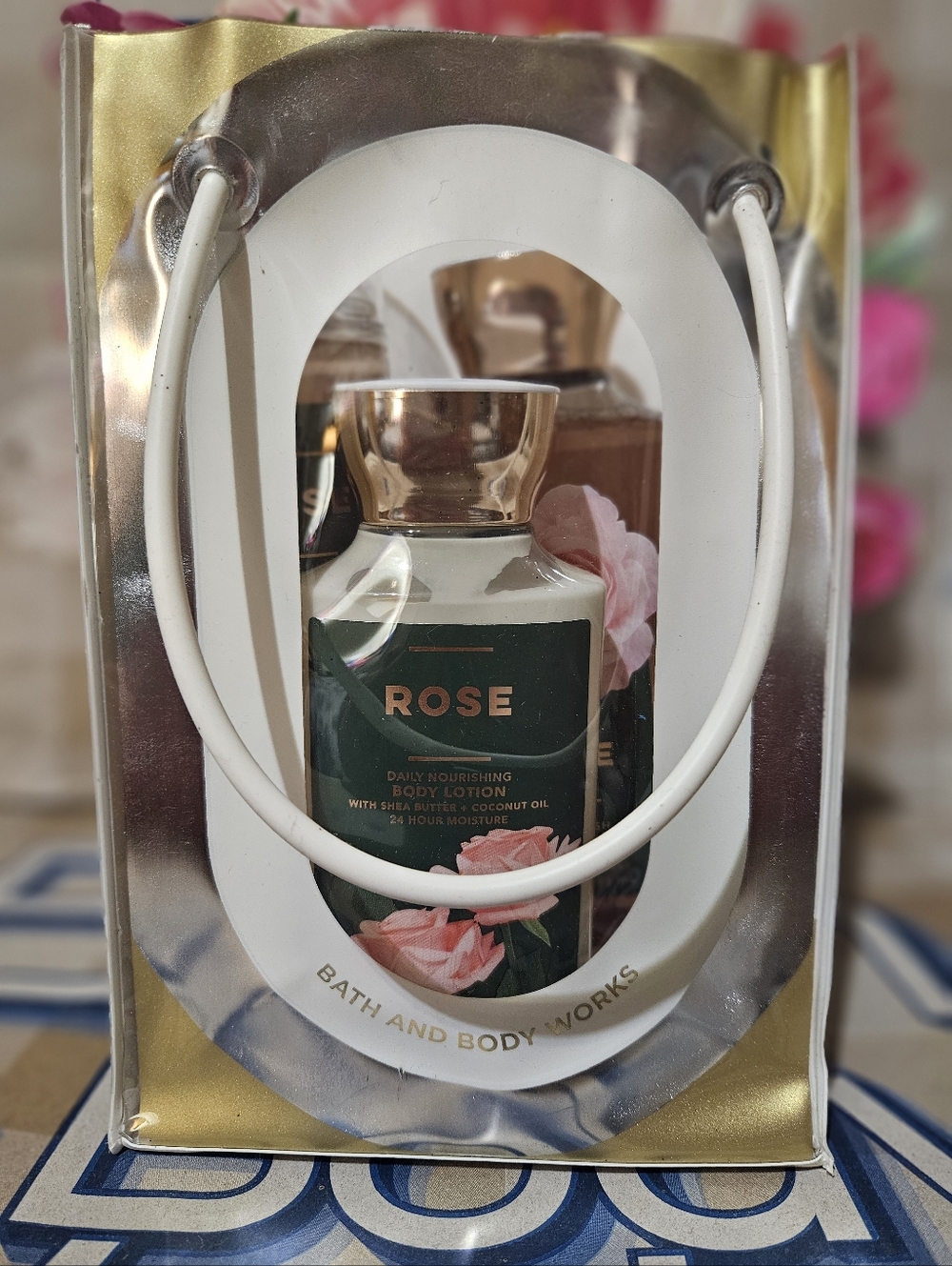 NWT Bath & Body Works Rose Bodycare Set - Pink & Green